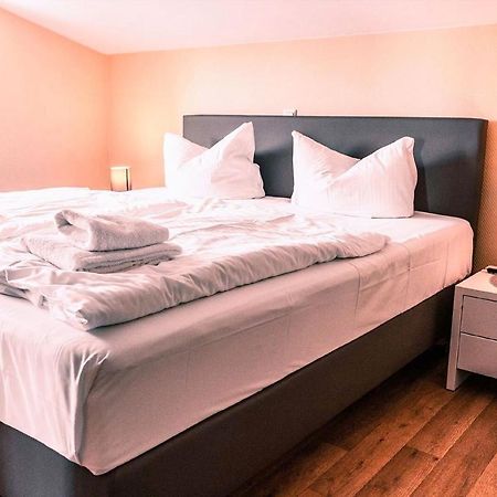 Mit Meerblick Und Balkon, Gratis Nutzung Vom Ahoi Erlebnisbad Und Sauna In Sellin - Meeresblick Fewo 29 Goehren  Eksteriør billede